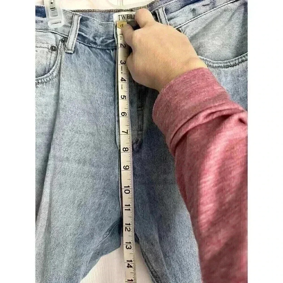 Twelve By Ontwelfth High Rise Distressed Button Fly Denim Jeans Light Blue Sz 30 - Picture 3 of 7